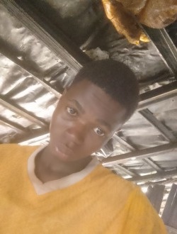 Daoudi's profile, a single 18-year-old a man in Guéssabo