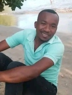 Fakri's profile, a single 30-year-old a man in Moroni