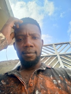 Mario's profile, a single 32-year-old a man in Yaoundé