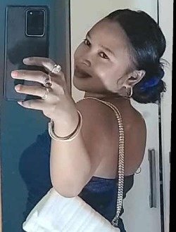 Manou's profile, a single 29-year-old a woman in Antalaha