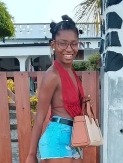 Zalia's profile, a single 24-year-old a woman in Antalaha