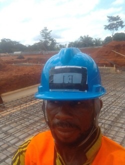 Alan's profile, a single 26-year-old a man in Douala