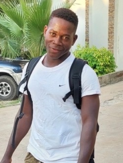 Olivier's profile, a single 33-year-old a man in Petit Abidjan-Youkou