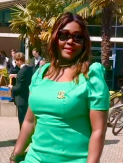 Andrea's profile, a single 54-year-old a woman in Paris