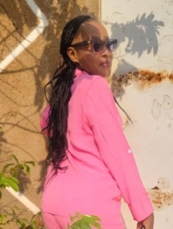 Rita's profile, a single 53-year-old a woman in Yaoundé