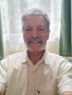 Rogger's profile, a single 61-year-old a man in Bayonne