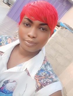 Light's profile, a single 37-year-old a woman in Lomé