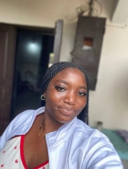 Lauraine's profile, a single 23-year-old a woman in Douala
