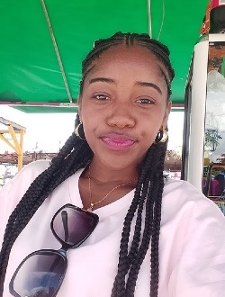 Synthia's profile, a single 26-year-old a woman in Aharana