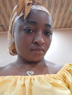 Tina's profile, a single 35-year-old a woman in Abakro