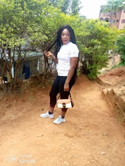 Juliette's profile, a single 39-year-old a woman in Abang II