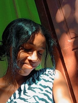 Shade's profile, a single 19-year-old a woman in Antsiranana