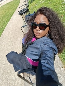 Christiane's profile, a single 46-year-old a woman in Le Kremlin-Bicêtre