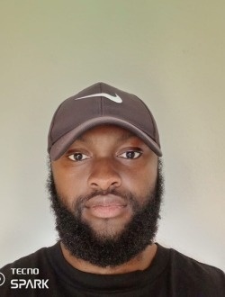 Frank's profile, a single 28-year-old a man in Johannesburg