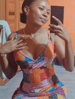 Manamby's profile, a single 21-year-old a woman in Abatoafo