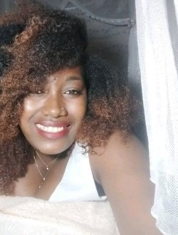 Holande's profile, a single 26-year-old a woman in Toamasina
