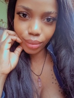 Soraya's profile, a single 33-year-old a woman in Douala