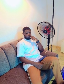 Issac's profile, a single 29-year-old a man in Abomey-Calavi