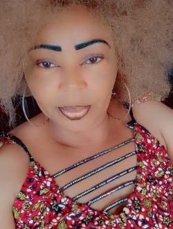 Nina's profile, a single 44-year-old a woman in Akebe-Plaine