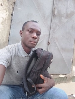 François's profile, a single 33-year-old a man in Abidjan