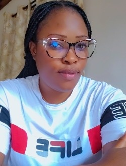 Cristel's profile, a single 34-year-old a woman in Yaoundé
