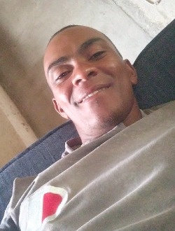 Esmann's profile, a single 33-year-old a man in Toamasina