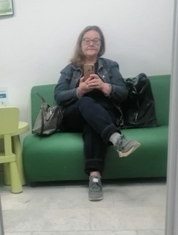 Lady's profile, a single 51-year-old a woman in Los Angeles