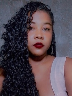 Ravaka's profile, a single 24-year-old a woman in Toamasina