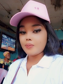 Kloé's profile, a single 33-year-old a woman in Yaoundé