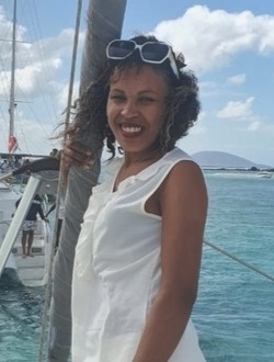 F.soa's profile, a single 32-year-old a woman in 1ER Arrondissement