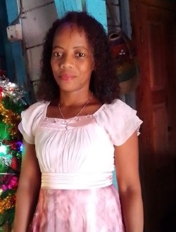 Suzanne's profile, a single 46-year-old a woman in Toamasina