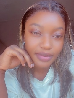 Nad's profile, a single 40-year-old a woman in Abi