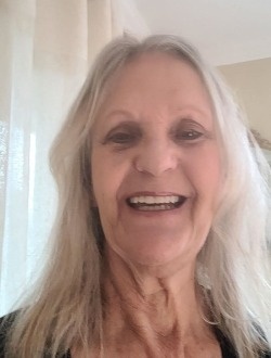 Olga's profile, a single 69-year-old a woman in Saint-Félicien