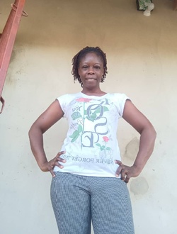 Sourireensérie!'s profile, a single 38-year-old a woman in Lomé