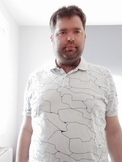 Sebastien's profile, a single 34-year-old a man in Niort