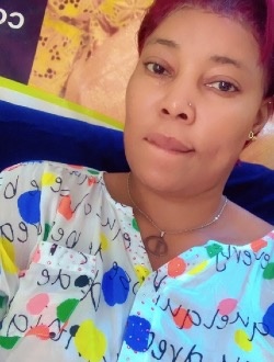 Mira's profile, a single 35-year-old a woman in Cotonou