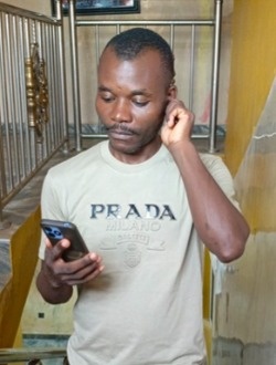 Paul's profile, a single 39-year-old a man in Douala