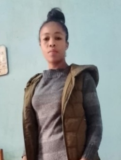 Nirina's profile, a single 35-year-old a woman in Antananarivo