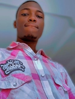 Sylvere's profile, a single 27-year-old a man in Madrid