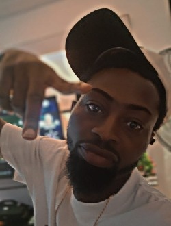 Kelly's profile, a single 35-year-old a man in Flint