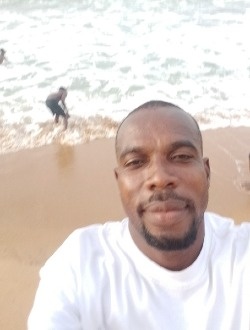 Akou Jean's profile, a single 39-year-old a man in Yopougon Port-Bouet