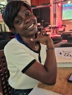 Rose's profile, a single 33-year-old a woman in Abou