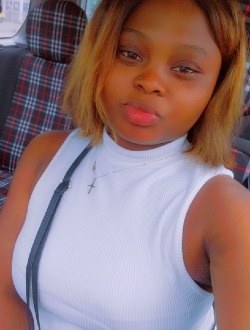 Marinette's profile, a single 27-year-old a woman in Douala