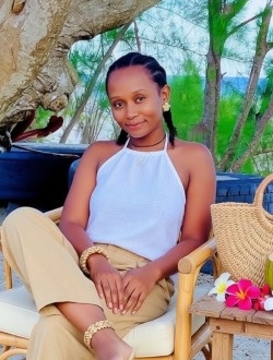 Hasina's profile, a single 27-year-old a woman in Toamasina