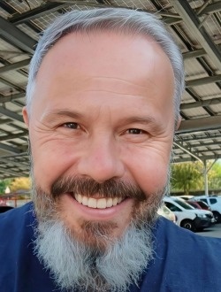 Marius's profile, a single 64-year-old a man in Détrier