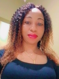 Amandine's profile, a single 32-year-old a woman in Yaoundé