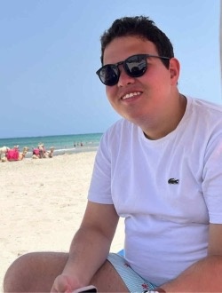 Elyas's profile, a single 21-year-old a man in Tunis