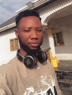 Mohamed's profile, a single 28-year-old a man in Conakry