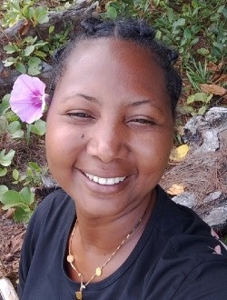 Elinah's profile, a single 37-year-old a woman in Aharana