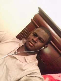 Abdoul Diallo's profile, a single 37-year-old a man in 'Açaçda
